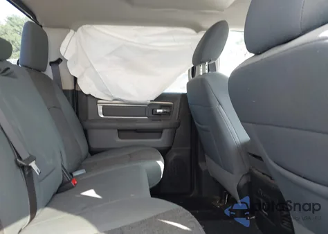 2017 Ram 1500 Big Horn 4X4 5'7 Box z USA, uszkodzony, nr VIN 3C6RR7LT0HG668715